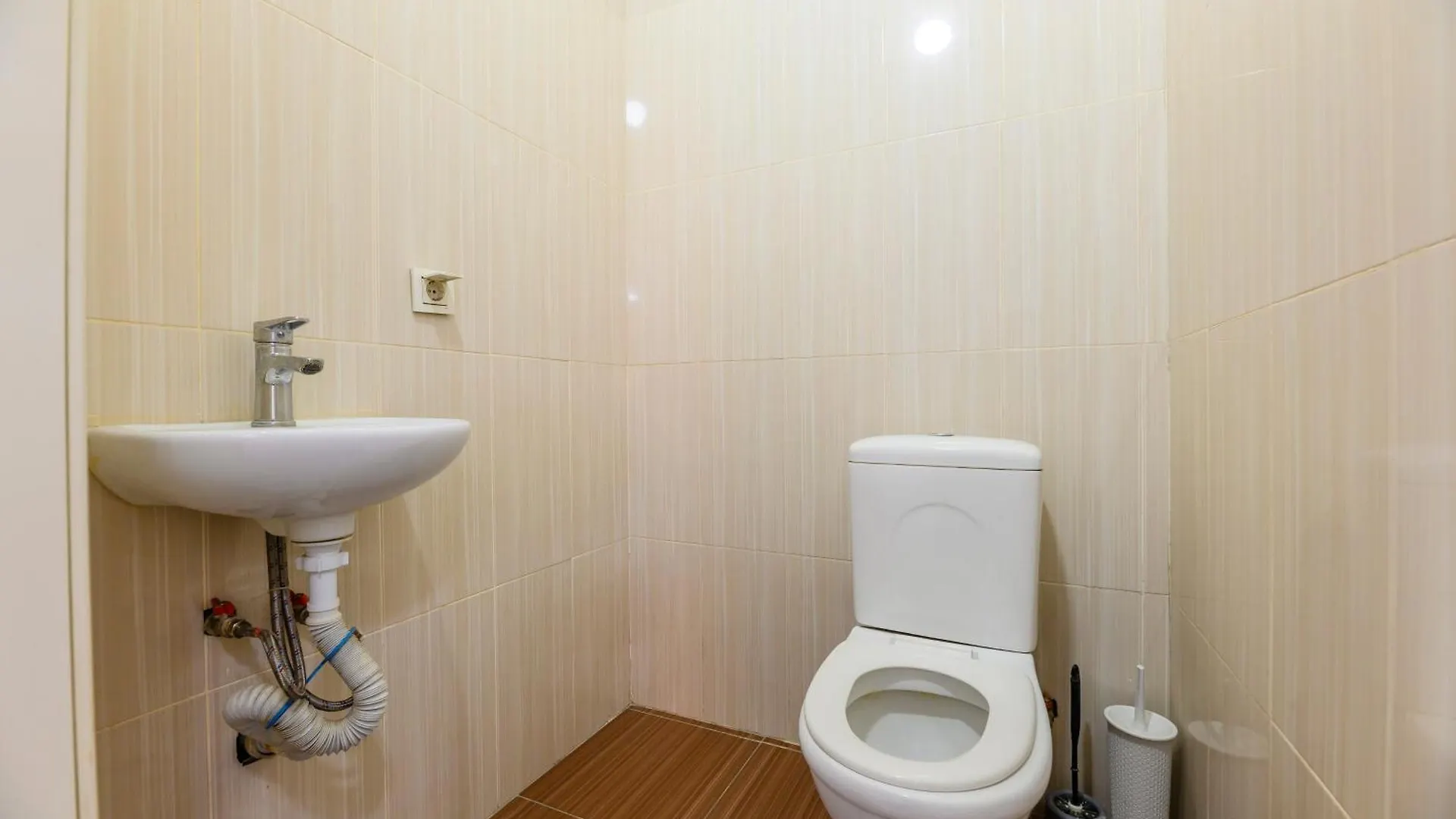 Квартира На Большую Семью 8-9 Человек 59 Almaty Apartment